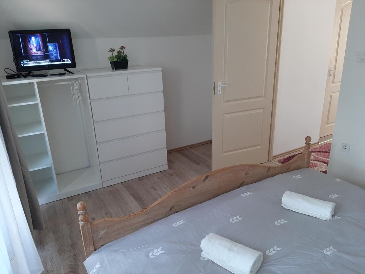 Nikolett Apartman Hajdúszoboszló Eksteriør billede
